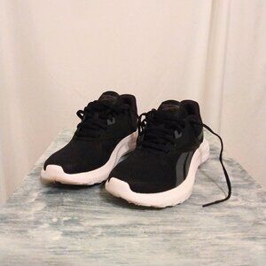 Worn Once! Reebok Energen Lux black size 8